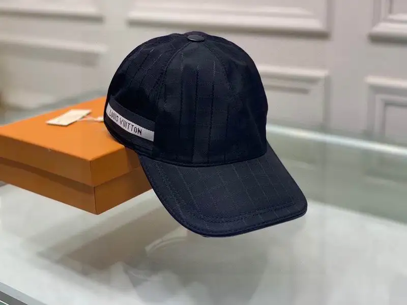 LV cap hm (106)